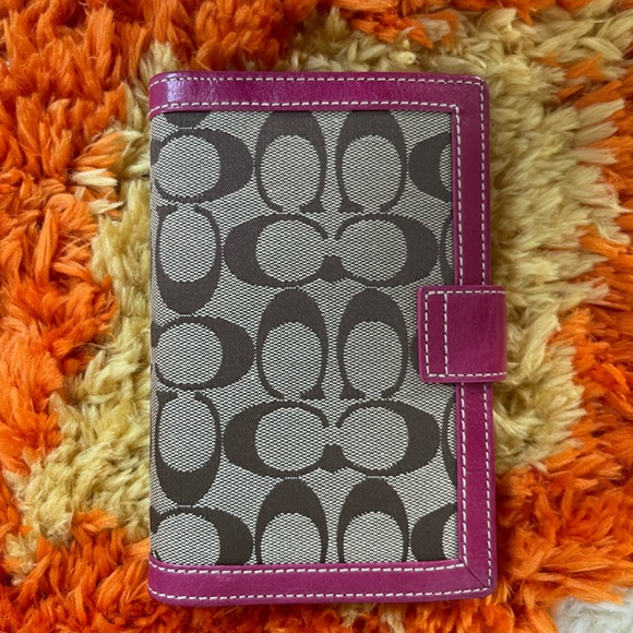 Coach Planner in Signature Print with Pink Leather - Picture 3 of 4